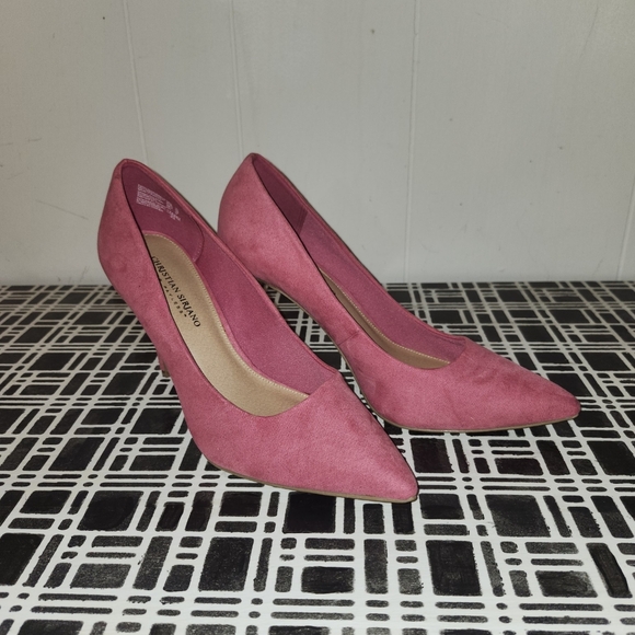 Women's shoes - Picture 1 of 5